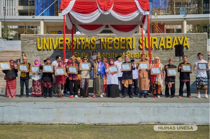 Penghargaan ini diharapkan dapat memotivasi seluruh unit dan civitas untuk terus meningkatkan kinerja dan kontribusi memajukan lembaga.
